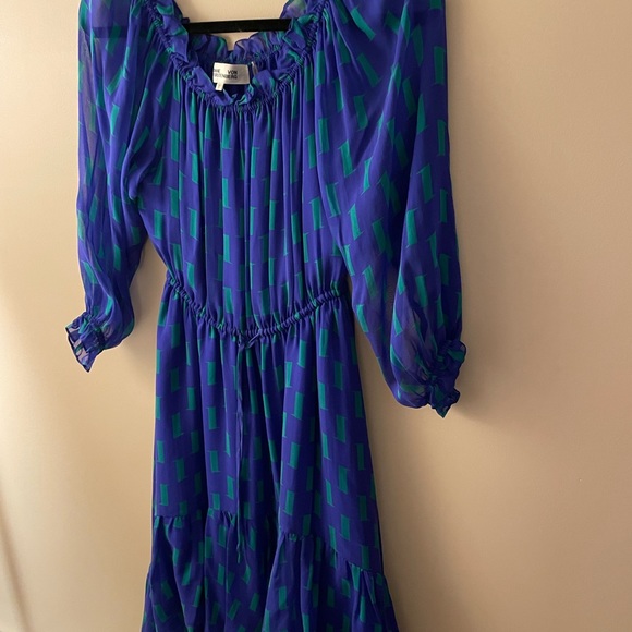 DVF blue and green off the shoulder dress size 6 - Picture 7 of 9